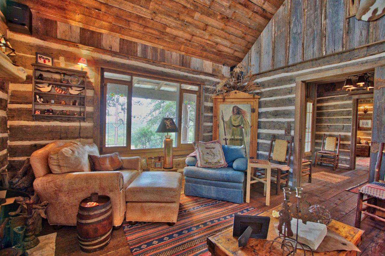 Log Cabin At Old Glory Ranch Wimberley Exterior photo