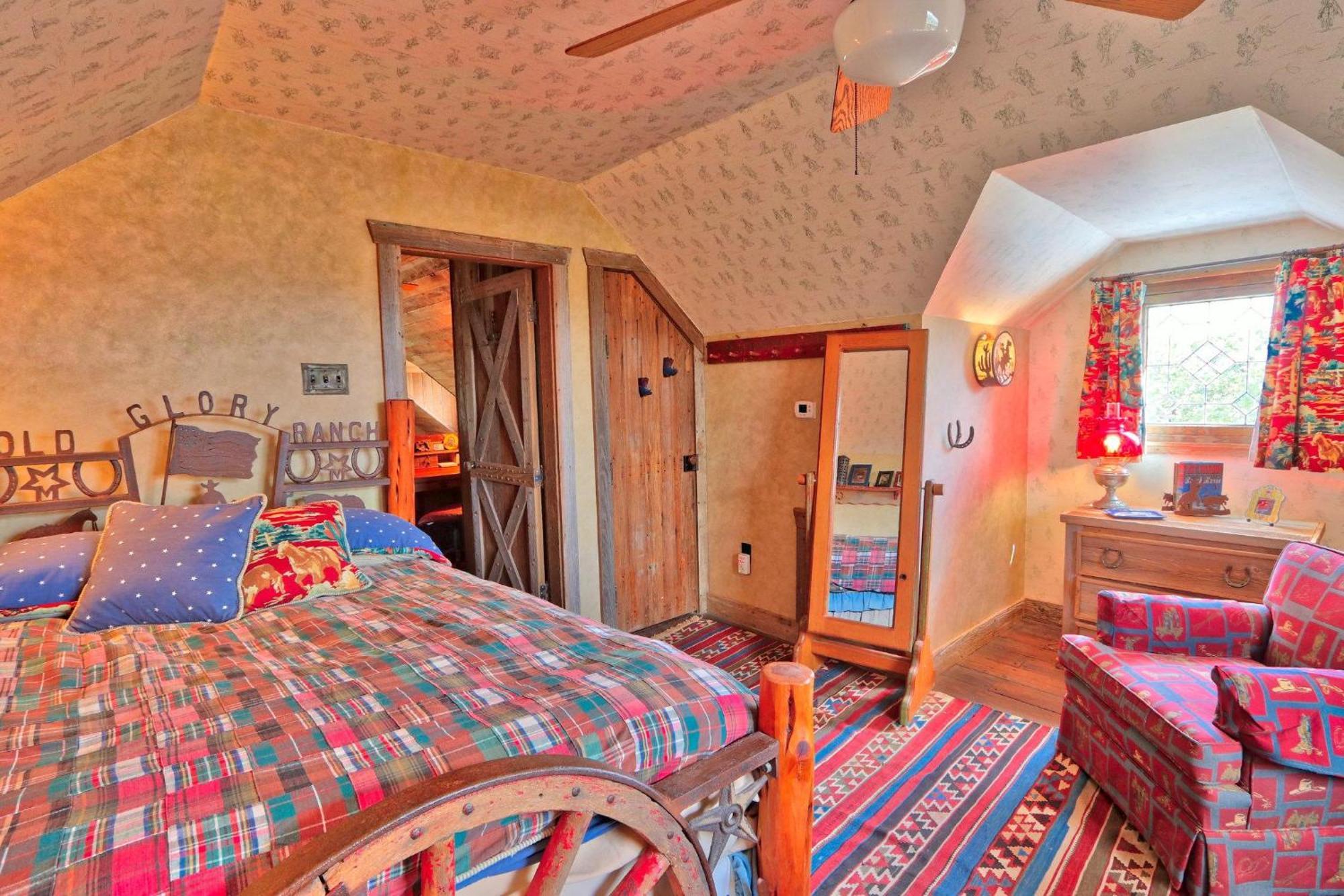 Log Cabin At Old Glory Ranch Wimberley Exterior photo
